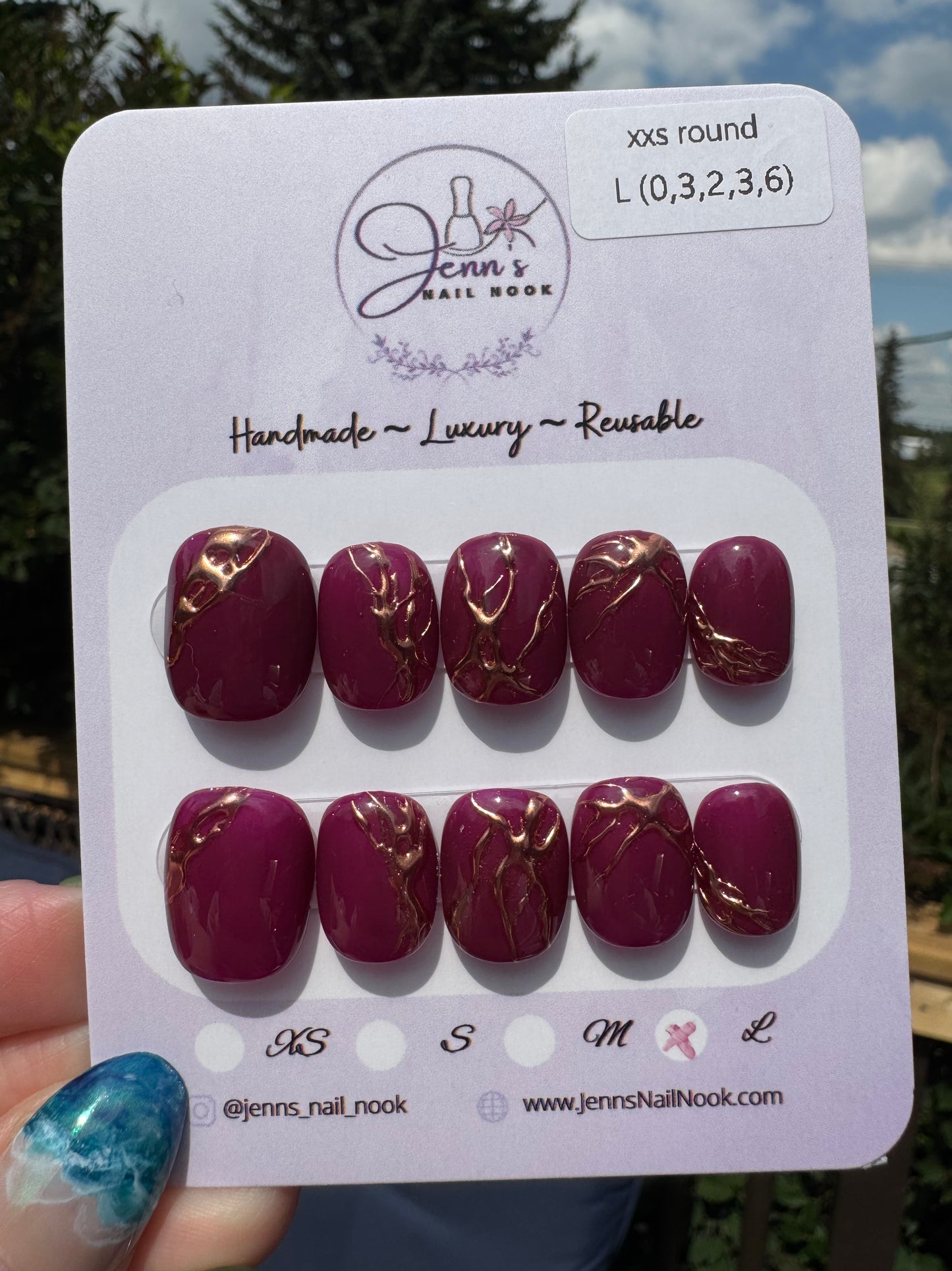 Berry Luxe – Pre-Designed Press-On Nail Set