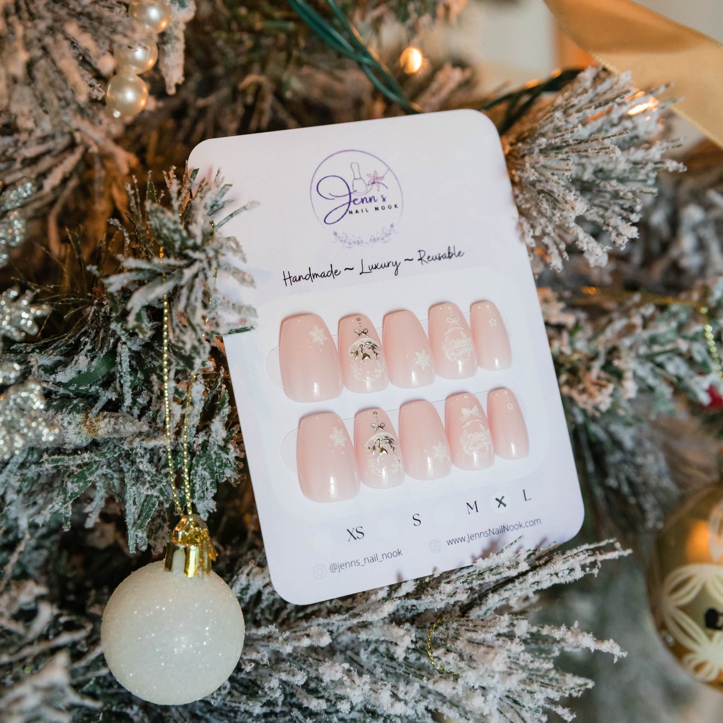 Pink Frost – Pre-Designed Press-On Nail Set