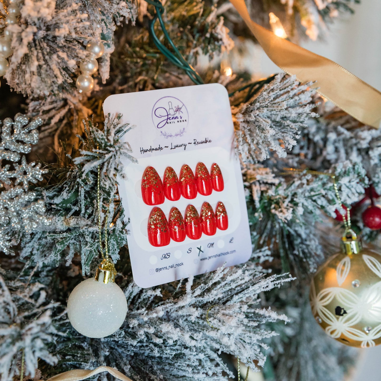 Golden Glitz – Pre-Designed Press-On Nail Set