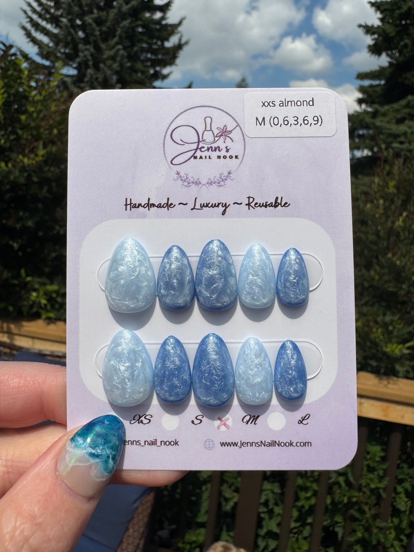 Arctic Drift – Pre-Designed Press-On Nail Set